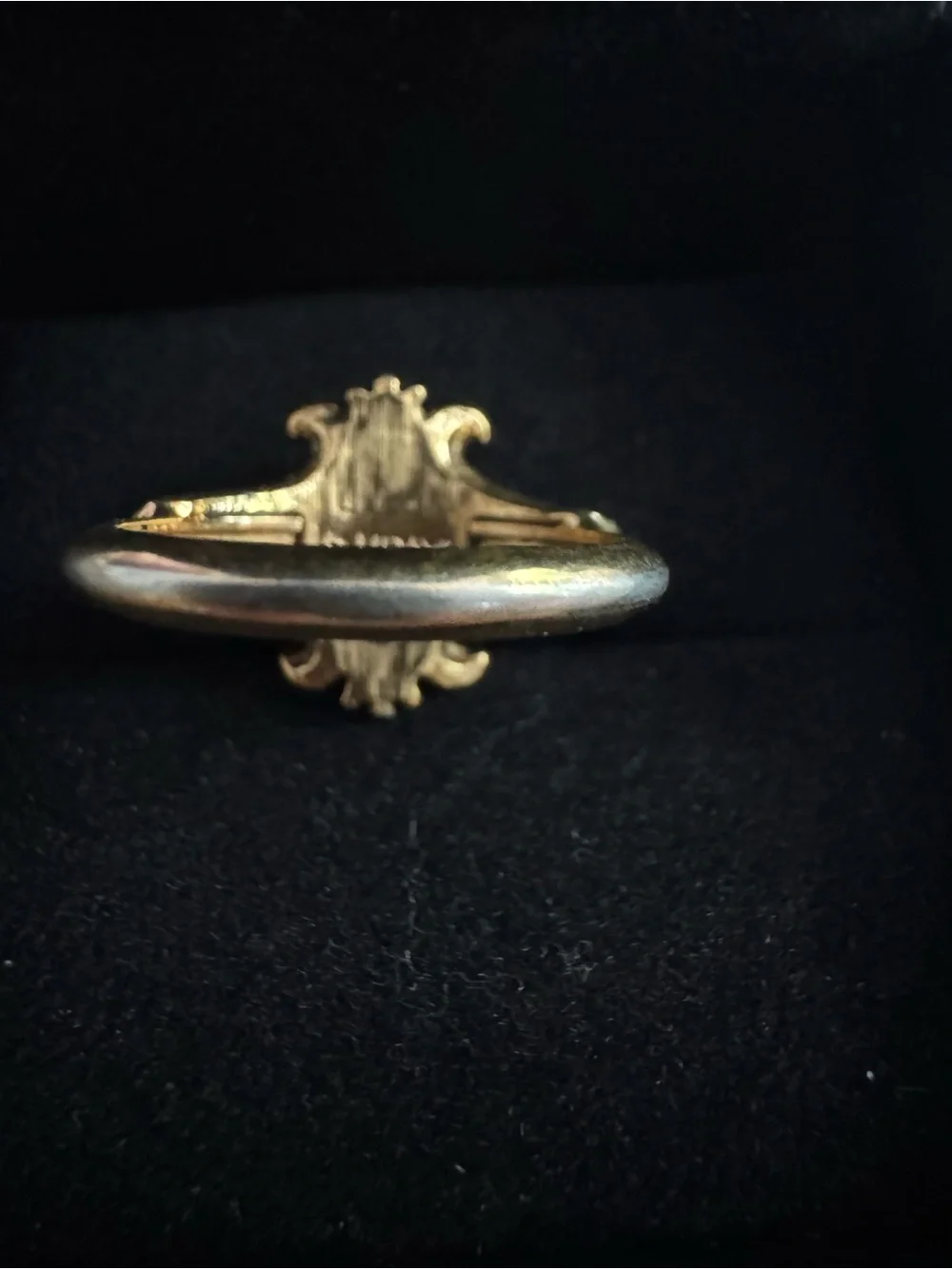 Vintage Avon Gold-Tone Ring with Purple Stone and Pearl Accents - Picture 3 of 5